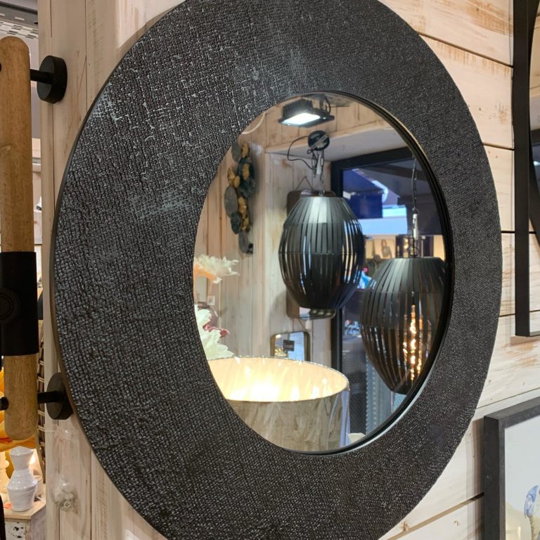 121163675 2835207553432755 8864070541932441769 o 768x768