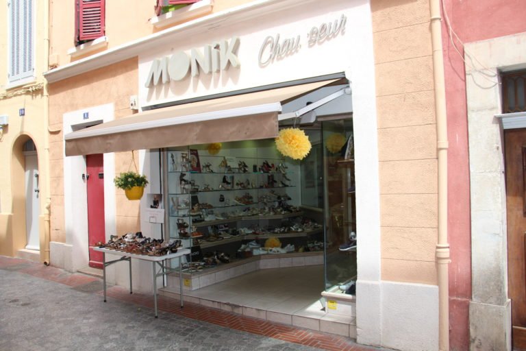 Monik Chausseur