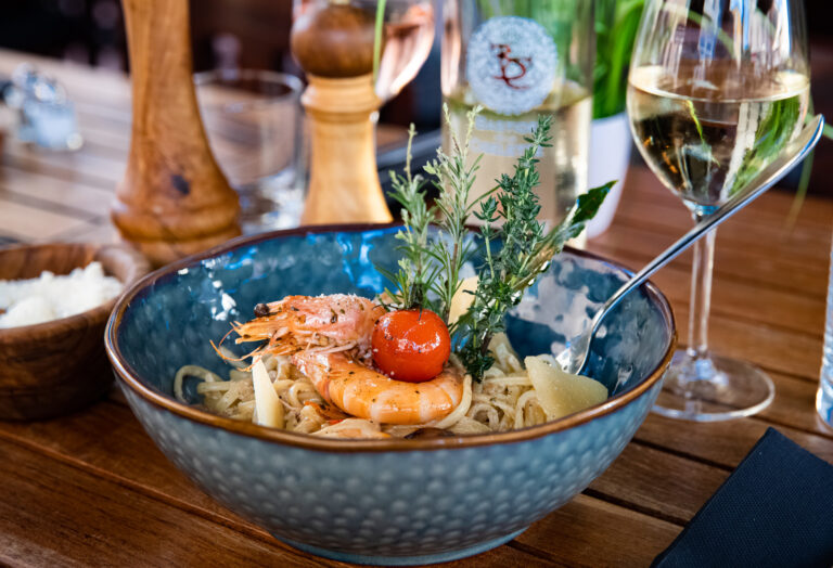 588FF622 F7AB 431A 9F9F 6BFF2983000A 768x524